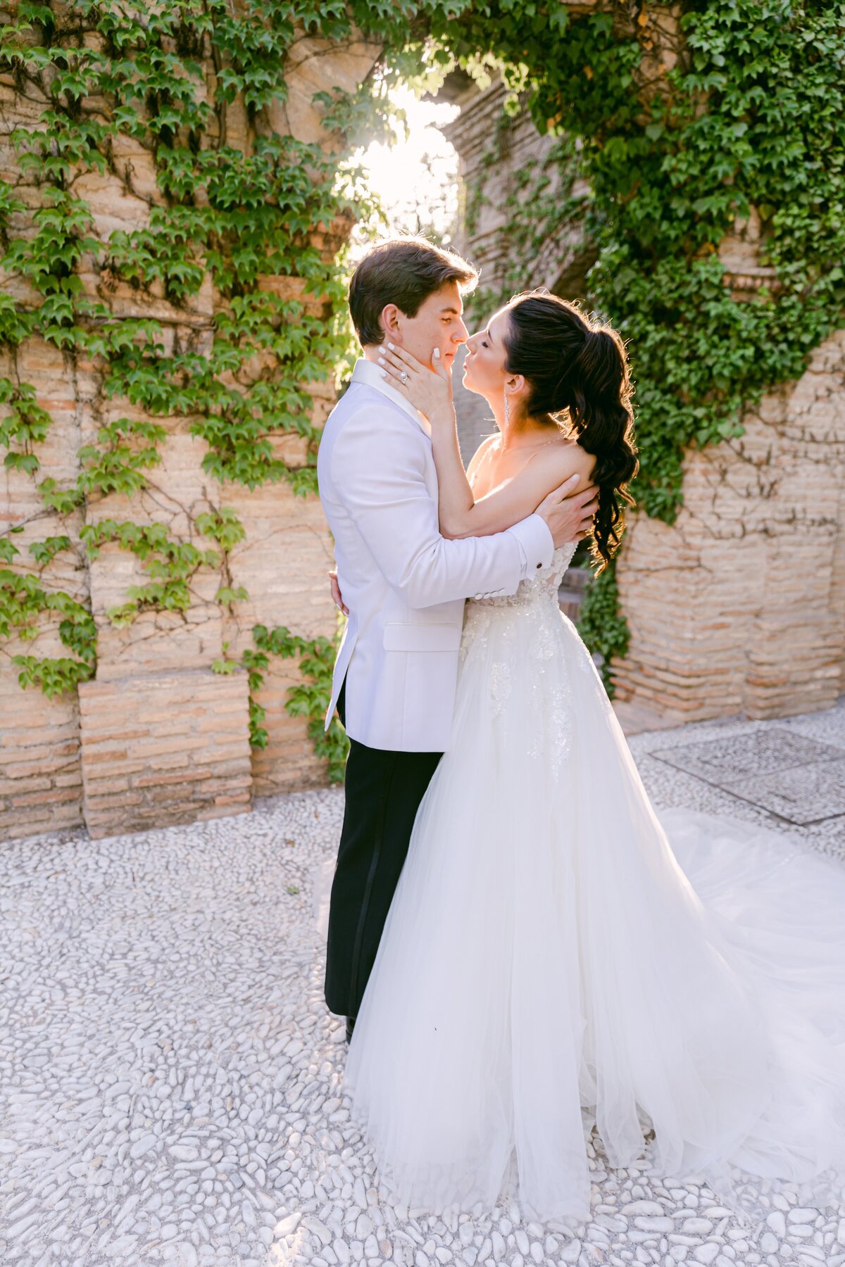 AbieLivesayPhotography-GranadaSpainWeddingPhotographer-BoutiqueWeddingPlannerSpain-PalaciodelosCordovaWedding-CaraClay-1197