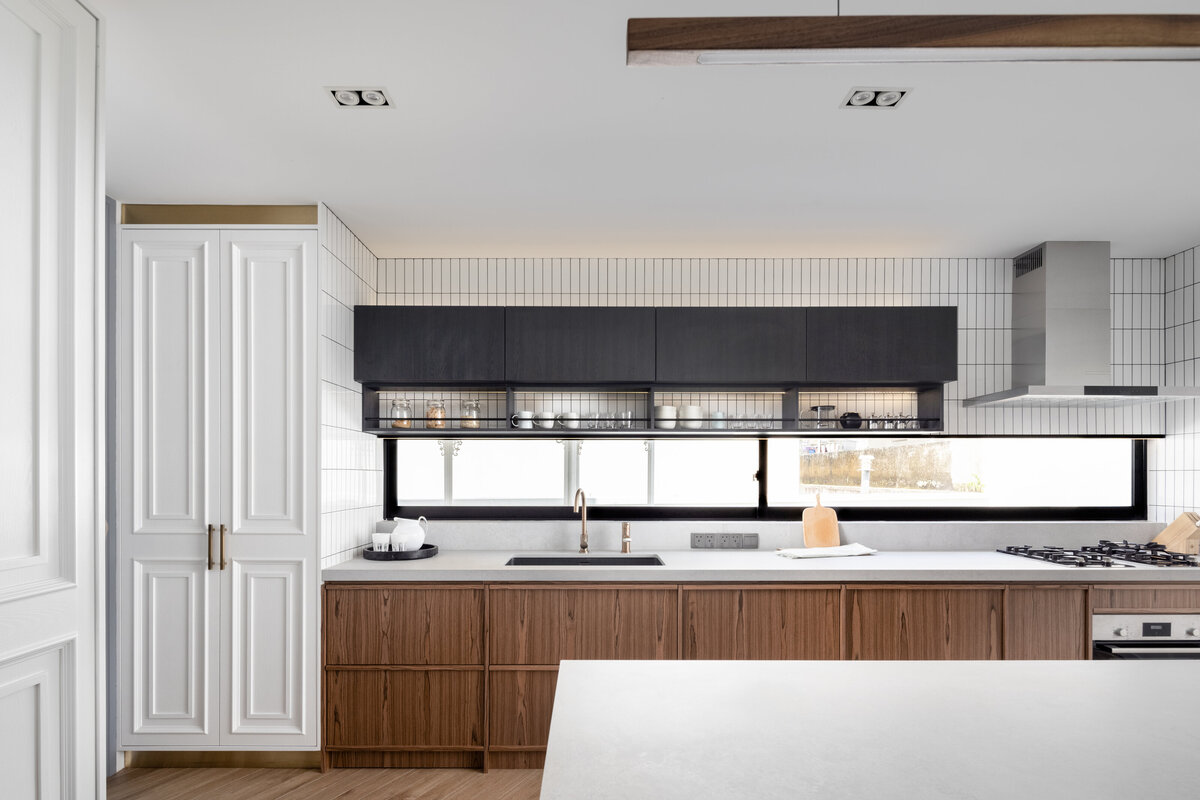 brown & white kitchen