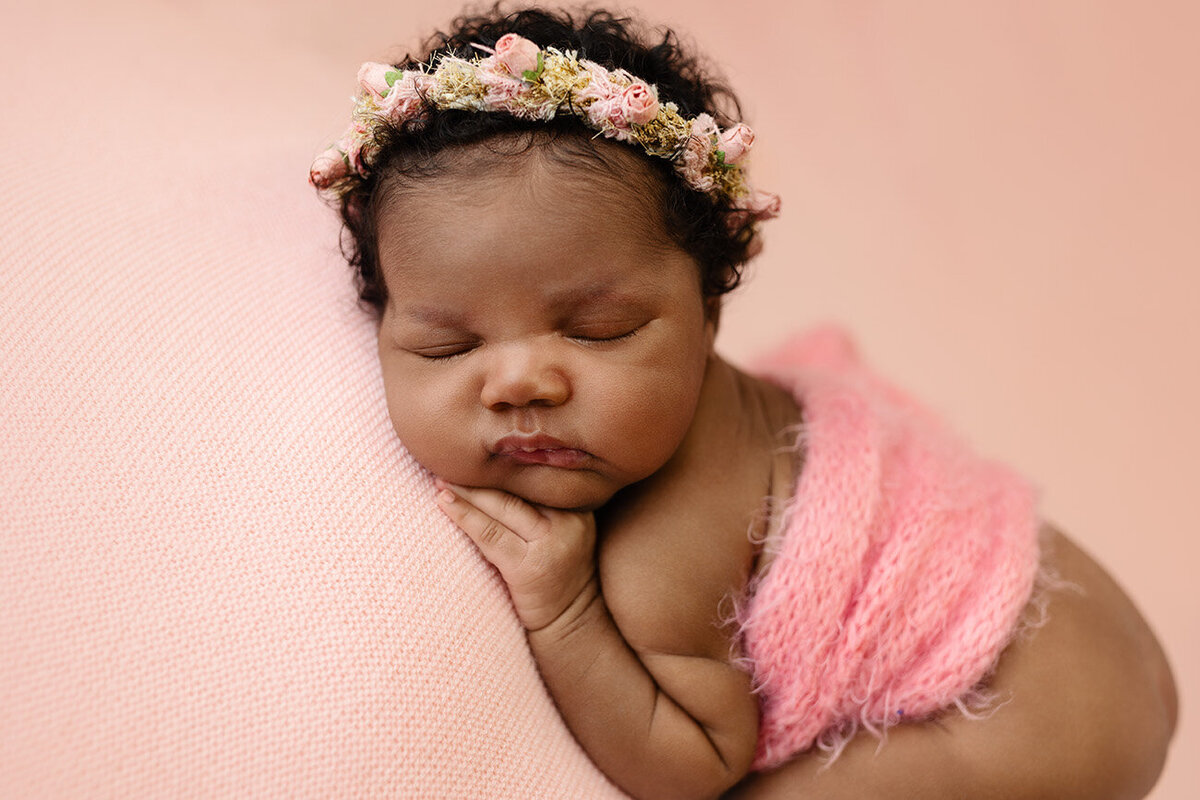 best Bowie MD newborn photographer, in home newborn photography Bowie Maryland, baby photographer near me 9292