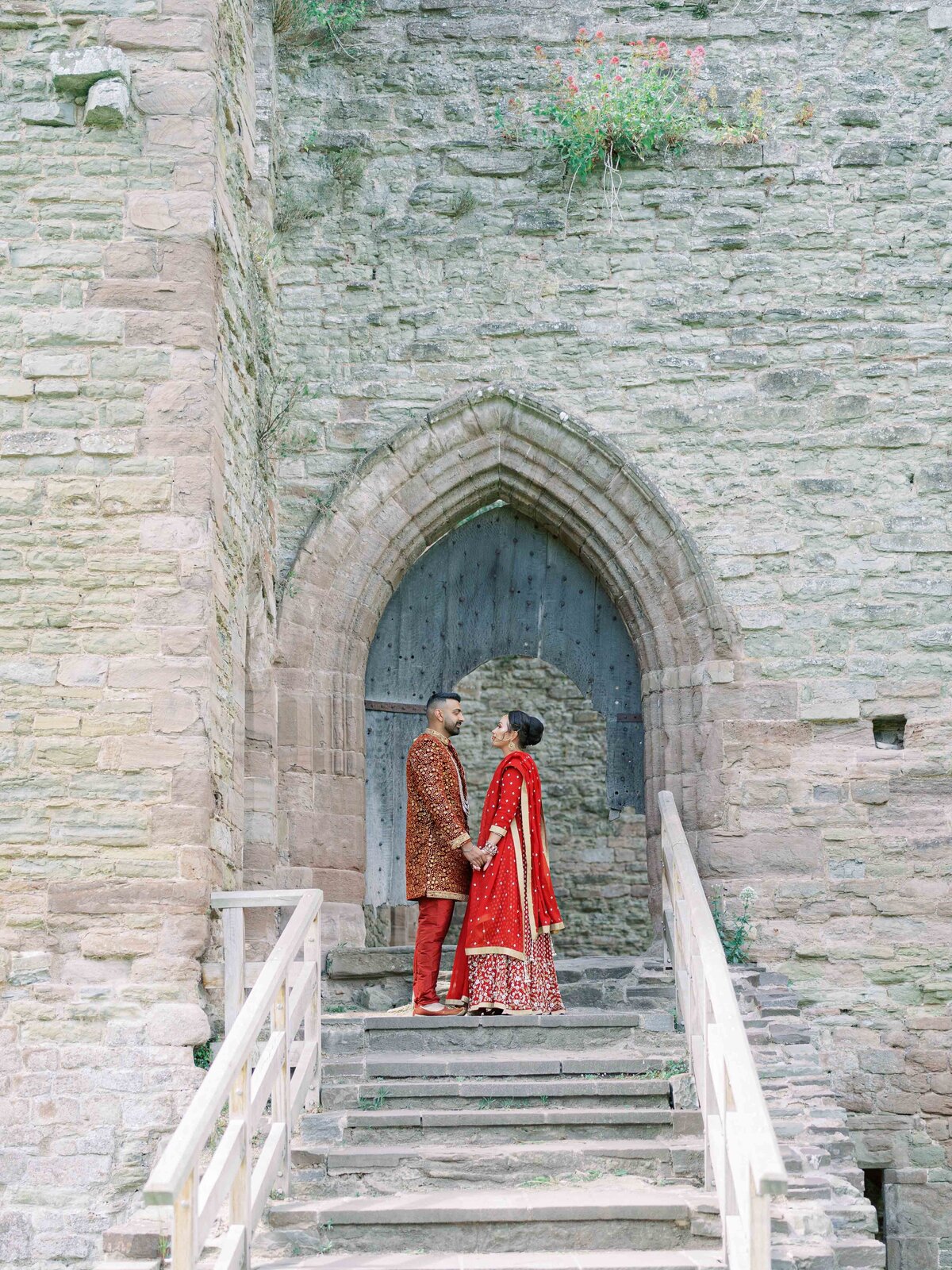 Ludlow Castle Wedding Photographer Sara Cooper Photography Websize-32