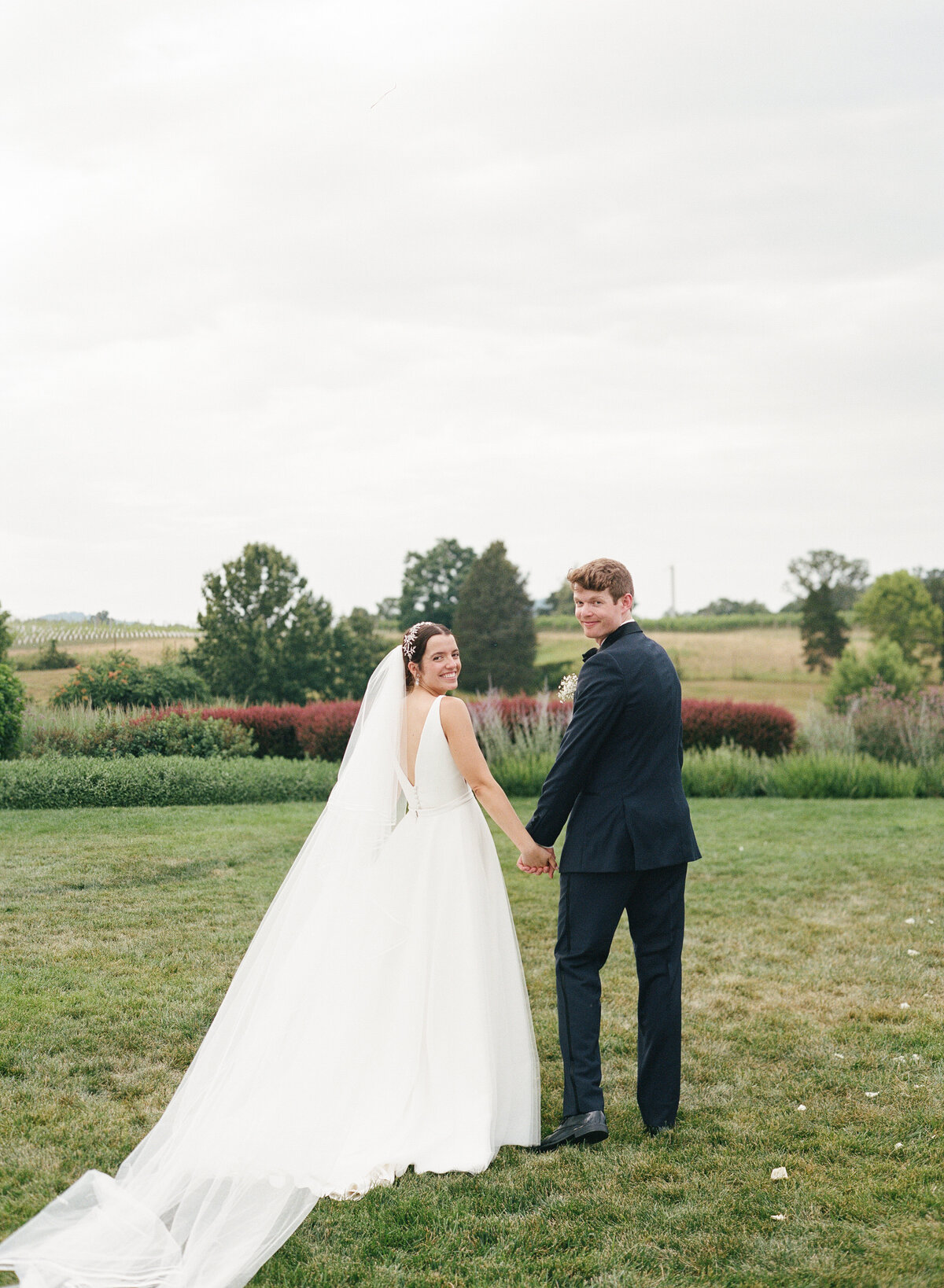 Early-Mountain-Vineyard-Wedding-by-Kiyah-C-Photography-Emma-Rye-727