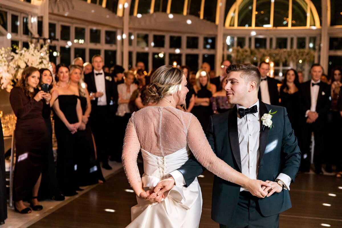 emma-cleary-new-york-nyc-wedding-photographer-videographer-venue-brooklyn-botanic-garden-13