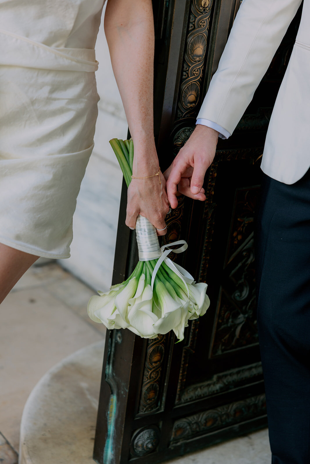 New York-City Hall-Elopement-Chic-Candid-Wedding-Larisa-Shorina-130