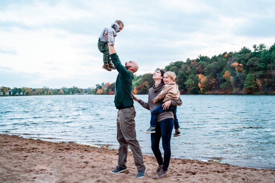 Kari-Pritzl-Photography-family-photgrapher-Eau Claire-Fall-Creek-WI  (20)