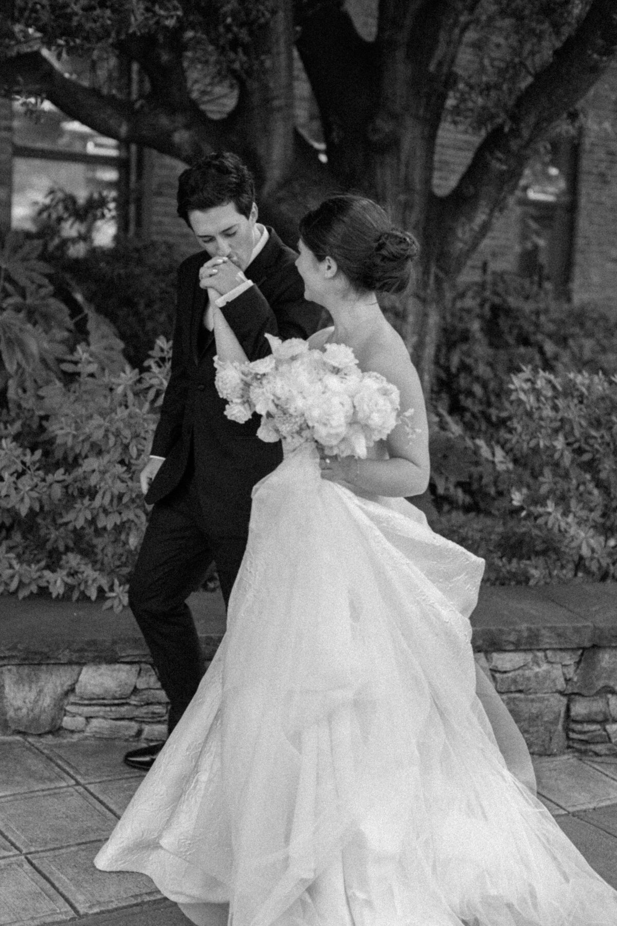 olivia_&_fran_wedding_bride_&_groom_portraits-113