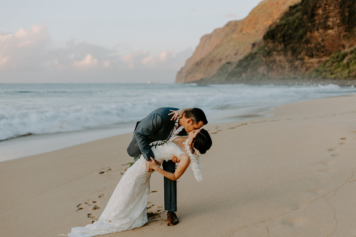 23.03.03_Courtney and Greg_Kauai Elopement_Aly Dove Photography _0634_websize