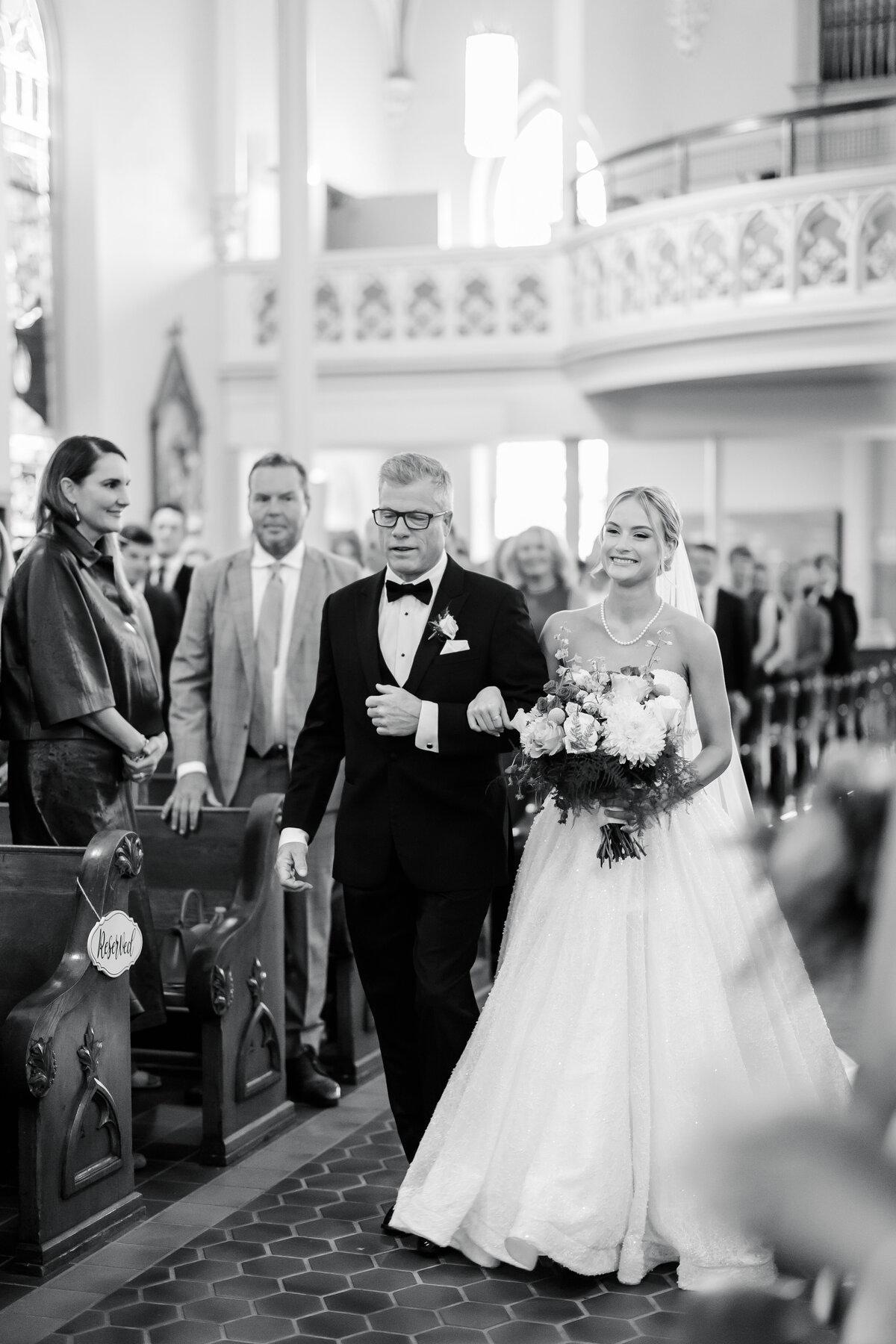 kasia-sickau-wedding-photographer-grace-alex-monastery-event-center-cincinnati-ohio1N1A2048