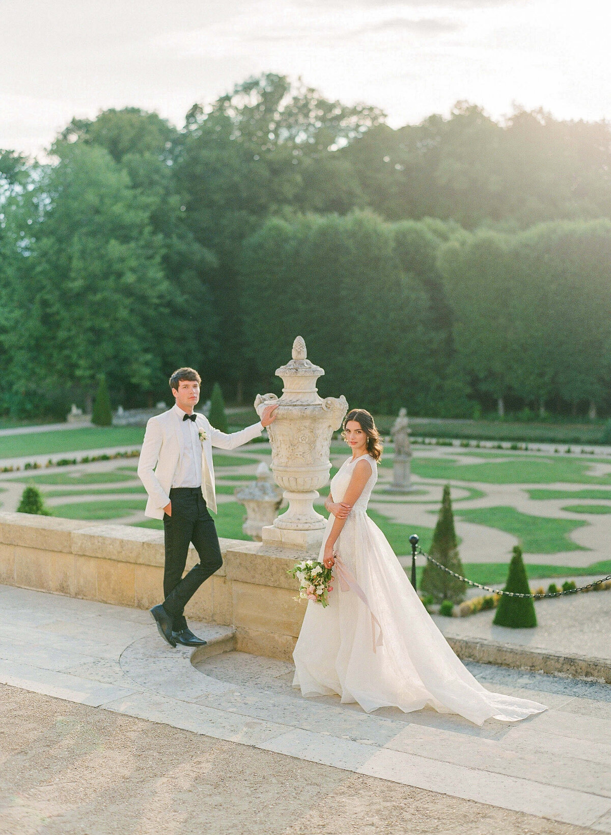 Chateau-de-Villette-wedding-florist-Floraison54