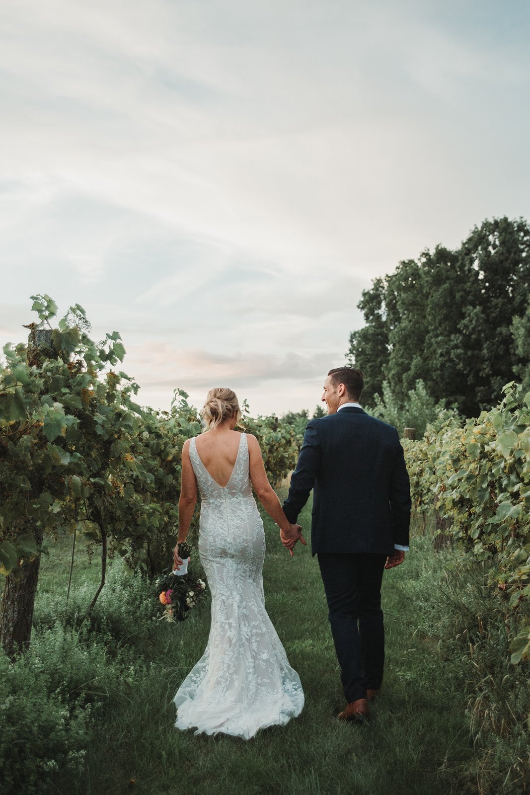 Valley-View-Farm Wedding-Haydenville-MA (8)