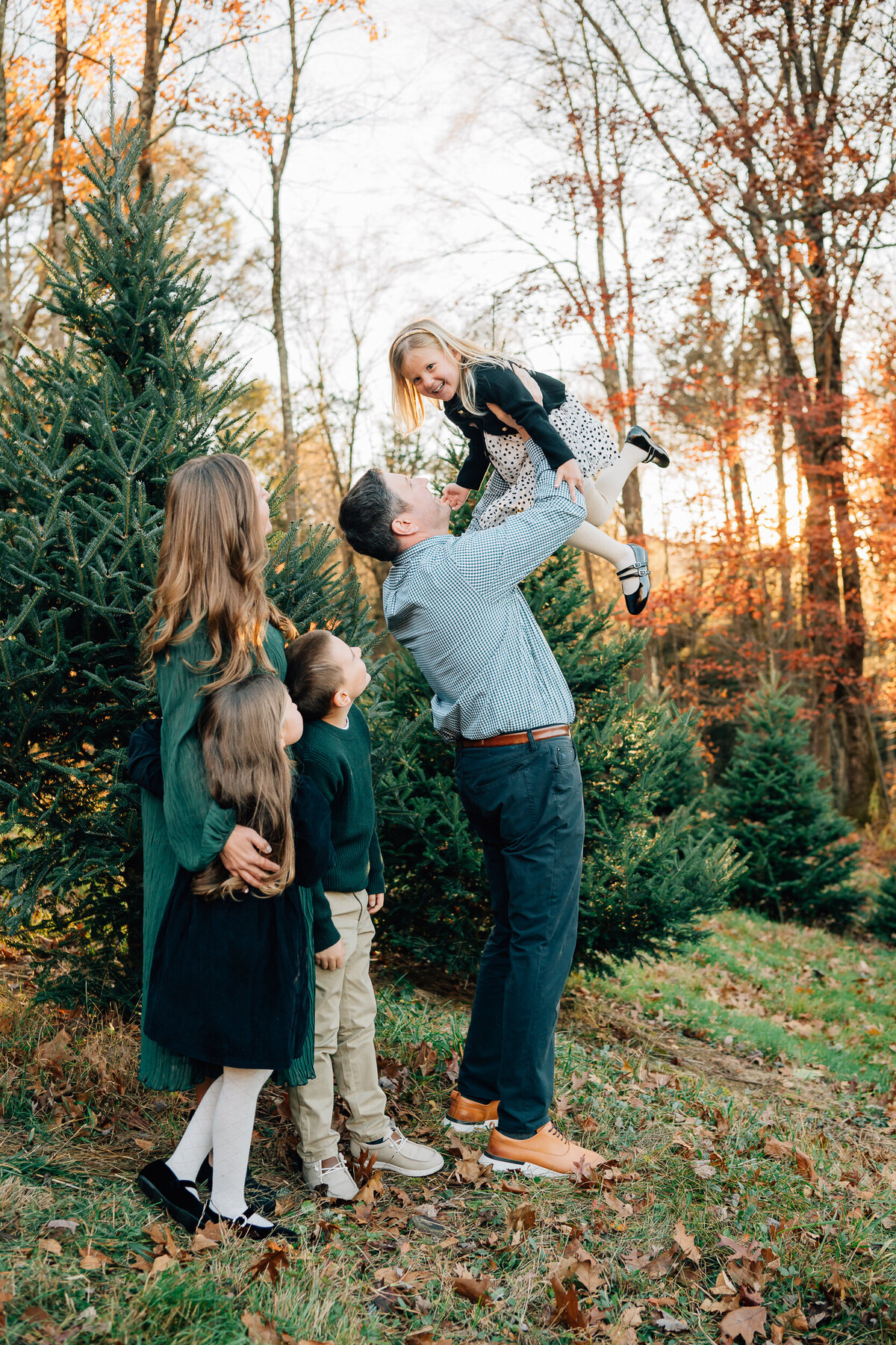 Christmas Tree Farm Mini Sessions | Connecticut Family Photographer-32