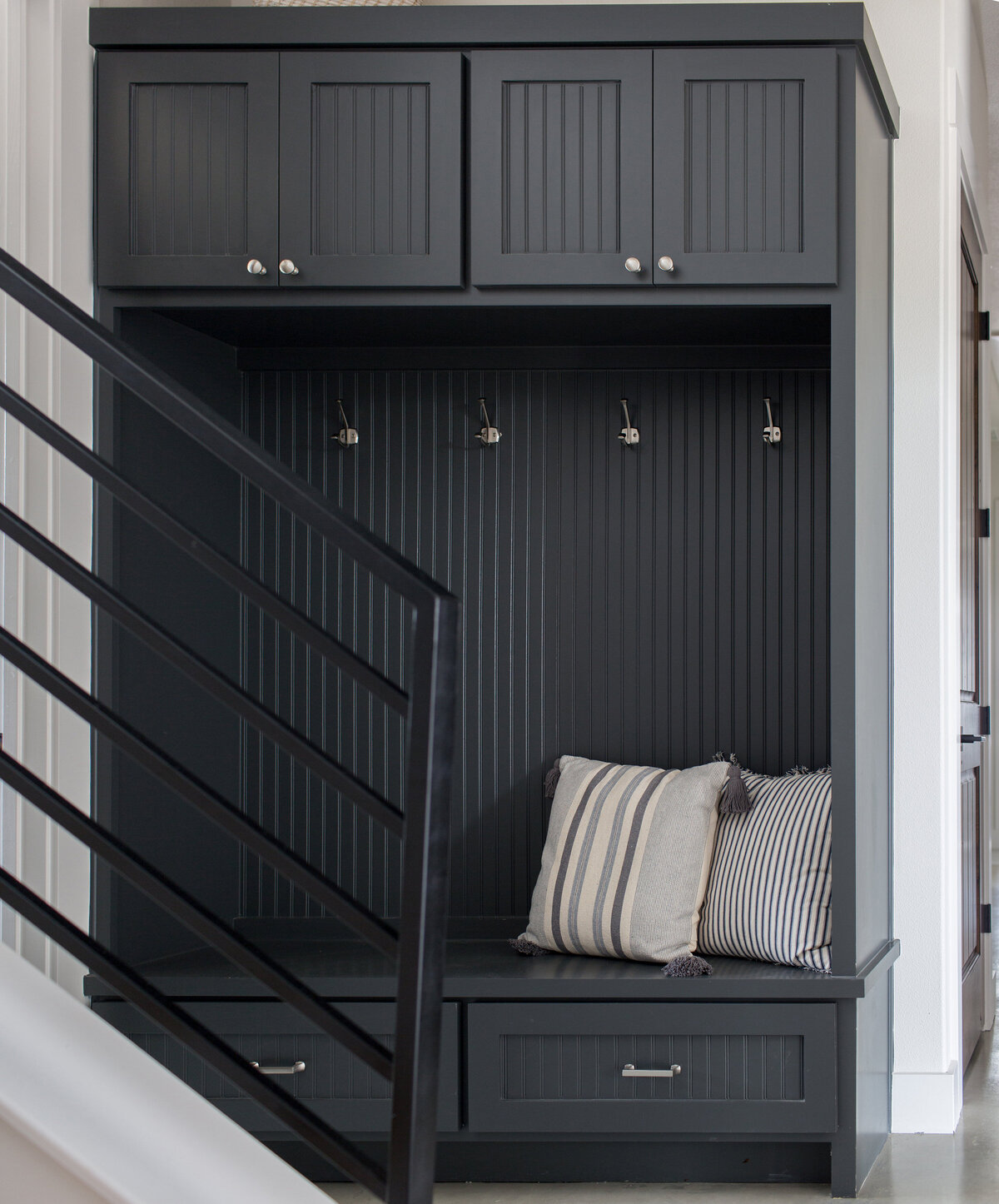 wildwood-mudroom-modern-design