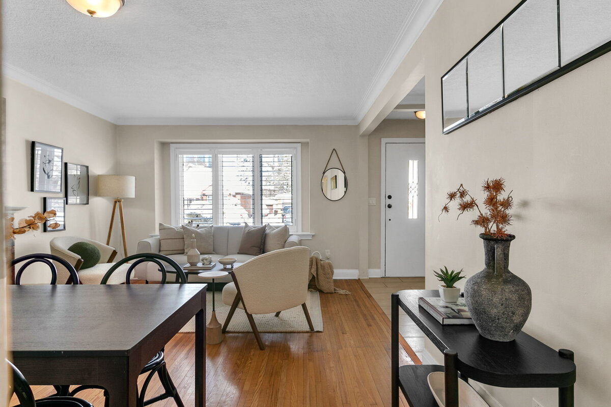 15-web-or-mls-12_003_Dining Room