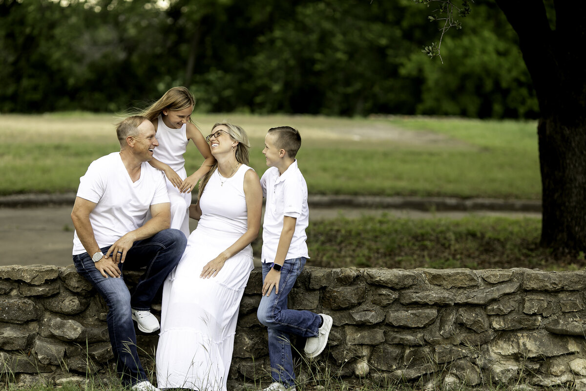 Fort-Worth-family-photographer-chunky-monkey-35