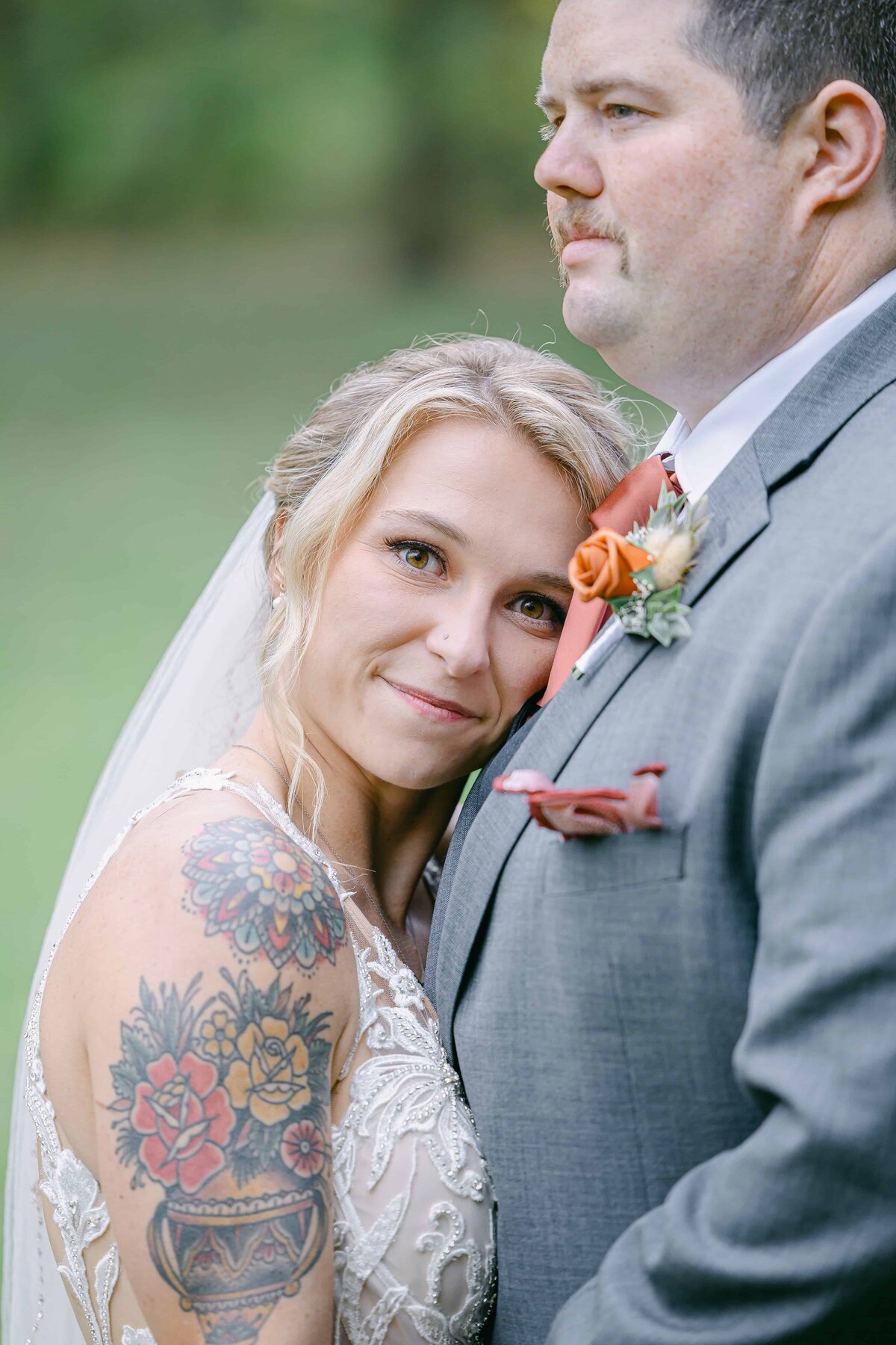 L-M_Intimate Oregon AirBnB Wedding_IMG_0989