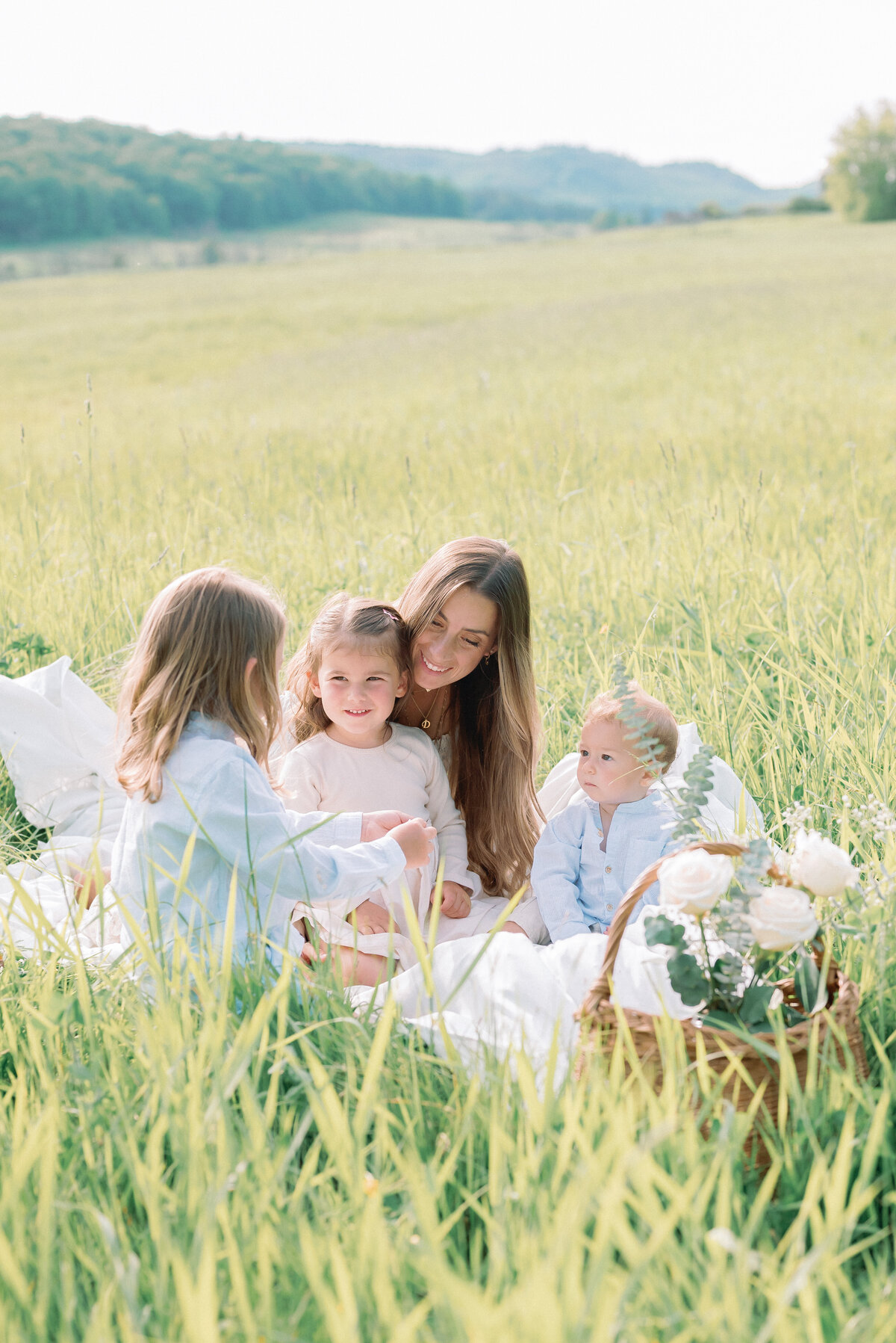 Brooke Lacombe is an Ottawa, Ontario based family photographer, specializing in motherhood, maternity, newborn and family fine art photography.