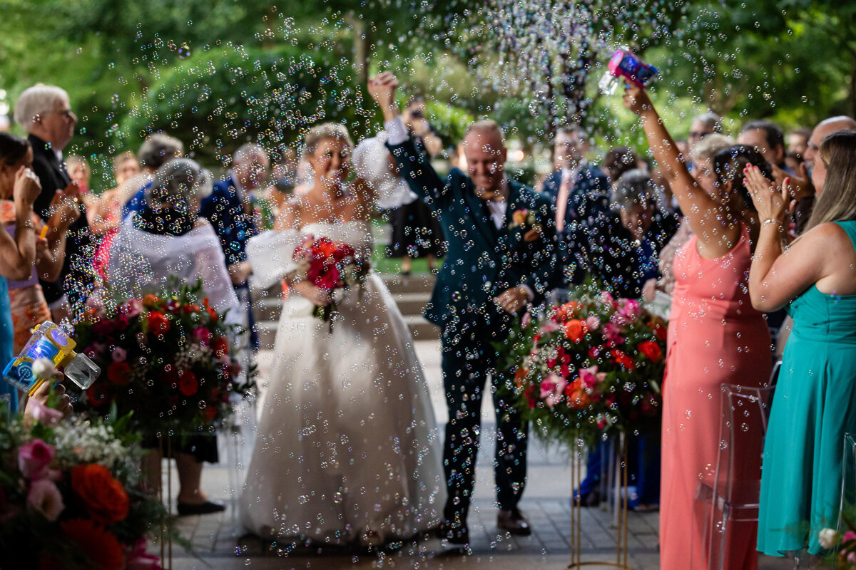 colorful-seaport-wedding-boston-lisa-gilbert-photography-31