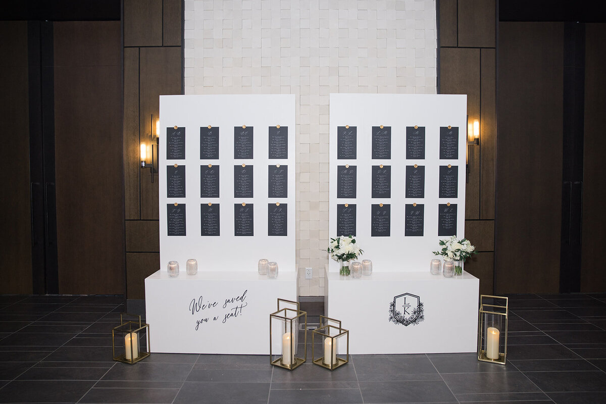 Black-White-Seating-Chart-Modern-New-Years