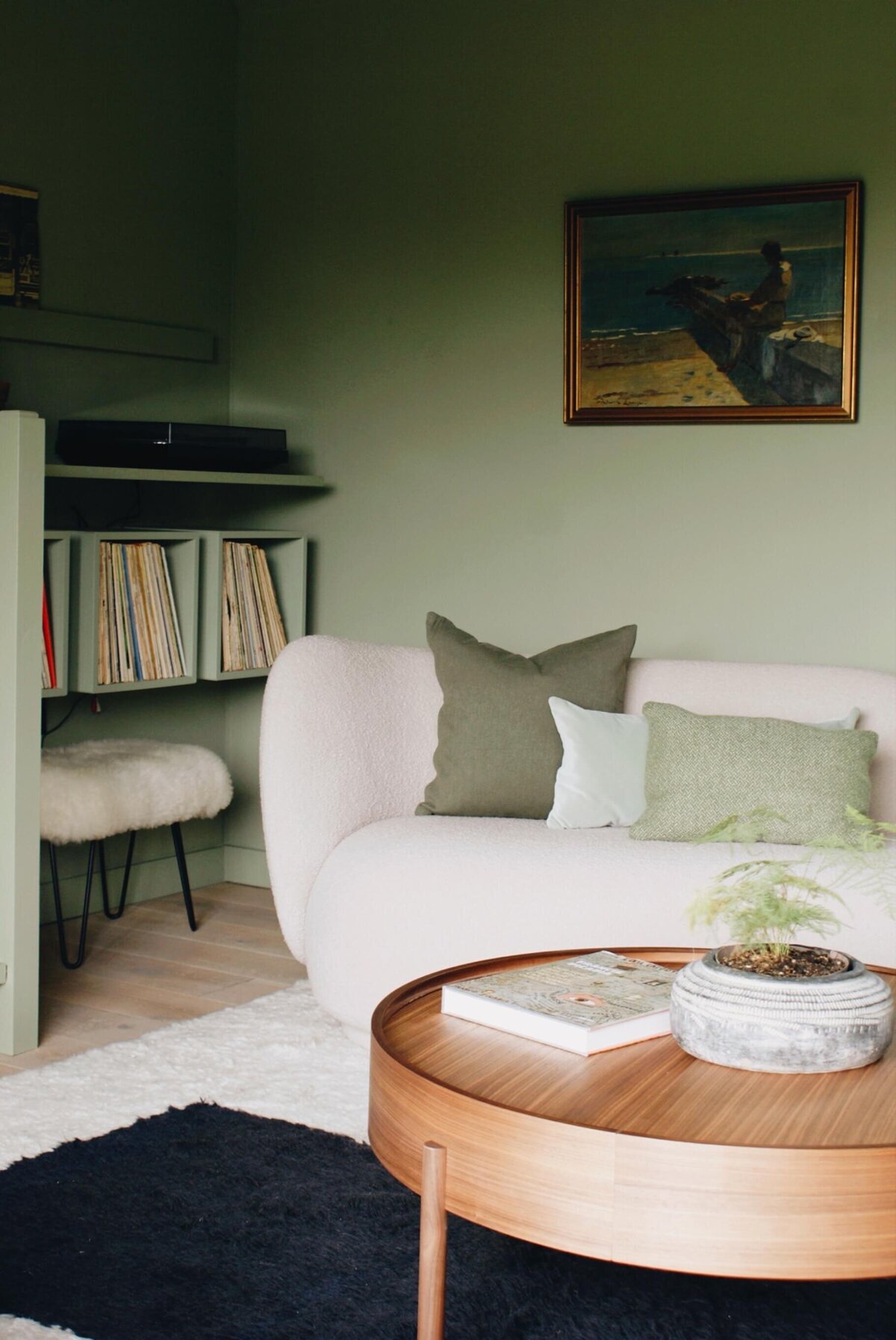 suffolk-music-room-boucle-sofa