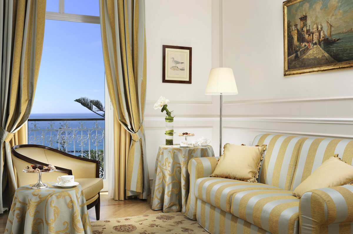 Waterstone - Royal Hotel Sanremo - Sanremo - Luxury Boutique Hotel - 17 living room suite