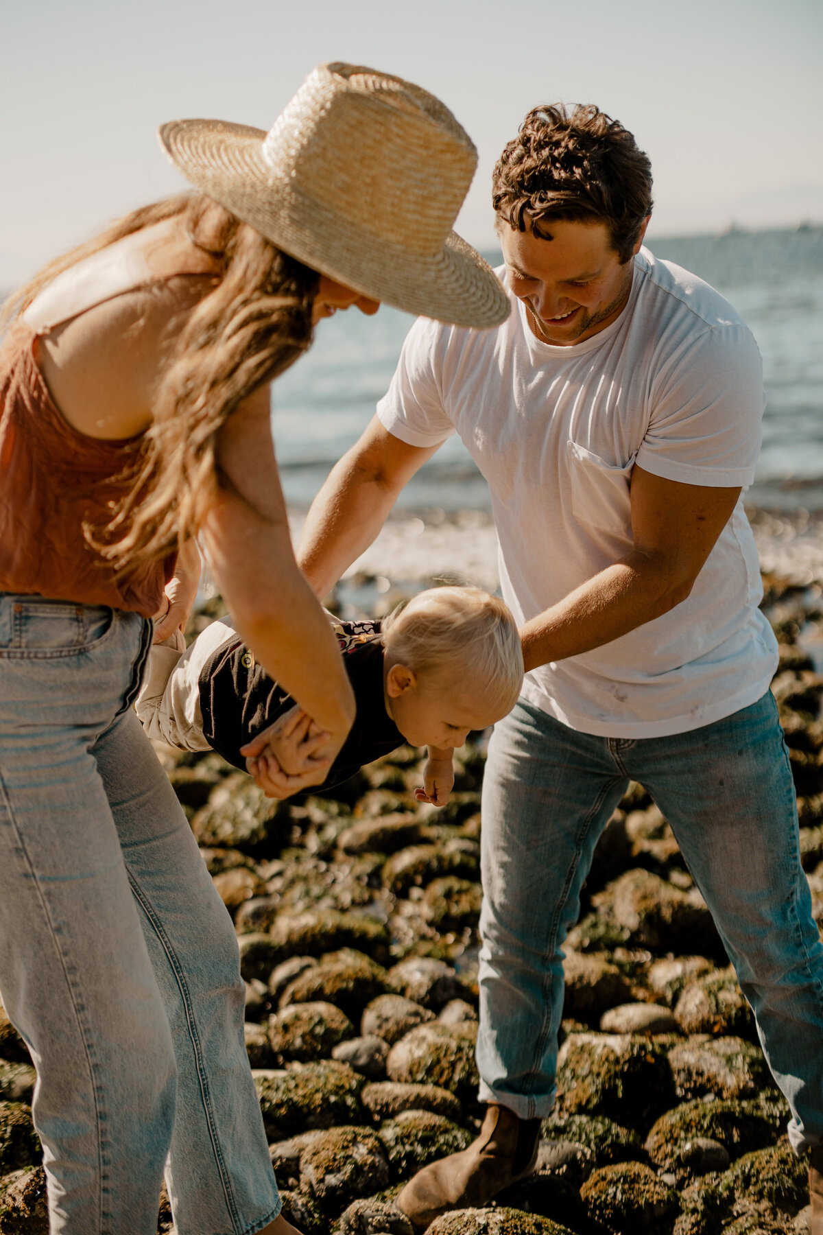 Sunshine Coast- Family Session - Gaby Potter Photography -  British Columbia Lifestyle Family Photographer -45