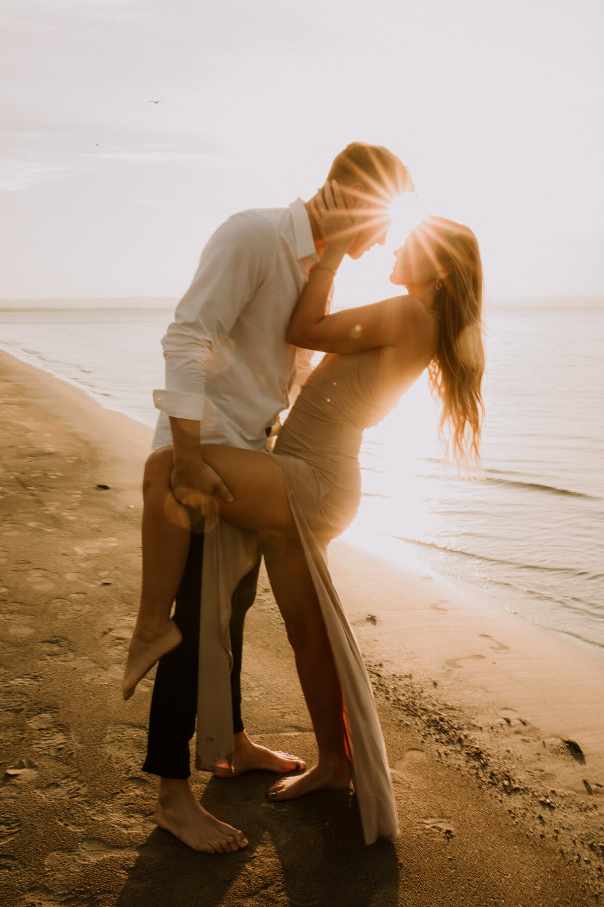 brooke-max-engagement-fall-autumn-wasaga-beach-sunset-barrie-lake-61