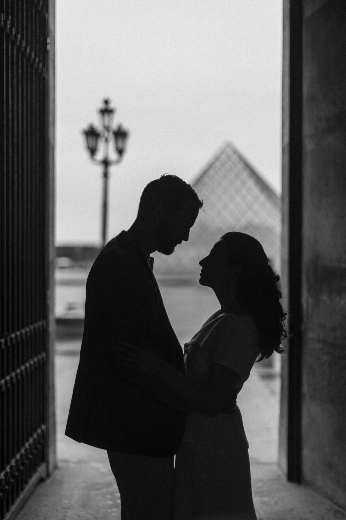 2024 Paris Couples Session_Haley Hundt Photos-37