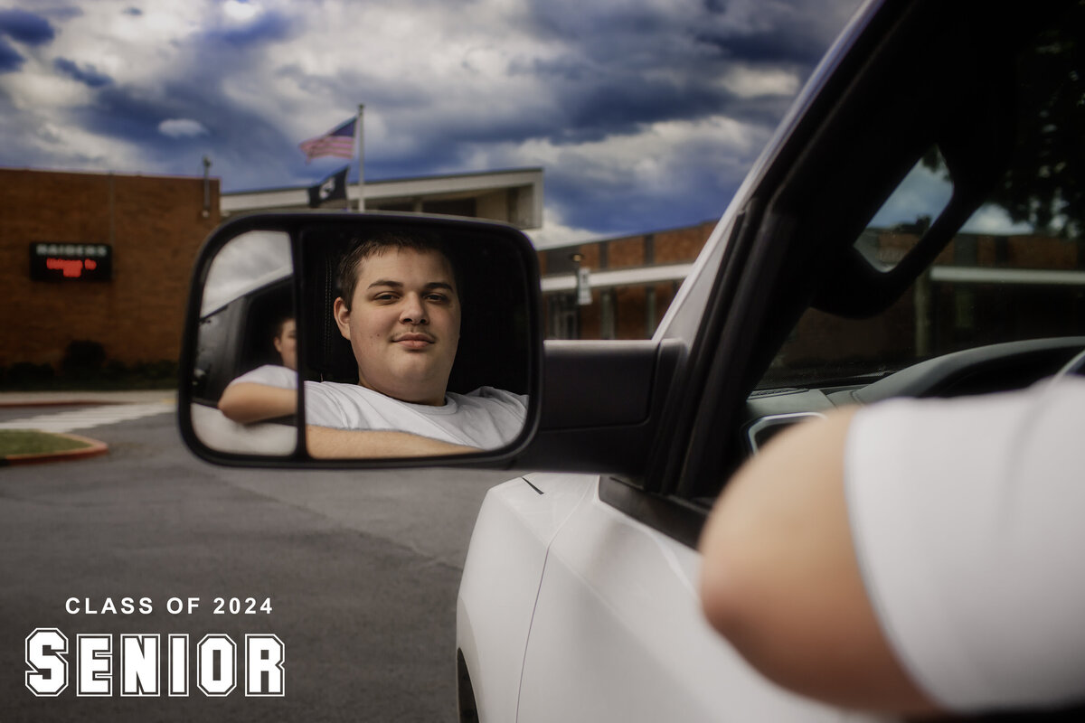 Truck Senior Word