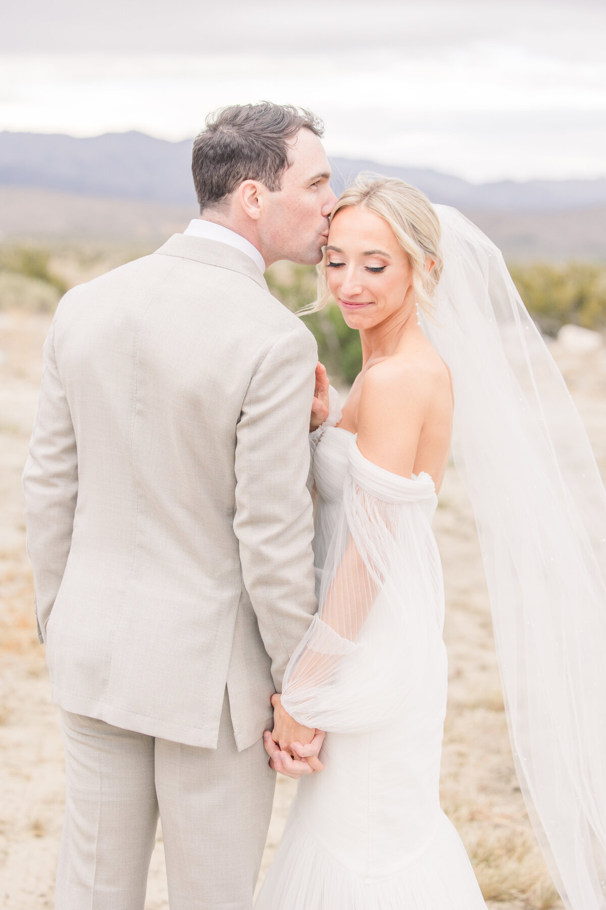 The Estate at Via Las Palmas Palm Springs Light and airy spring wedding southern california wedding venue luxury photography-222
