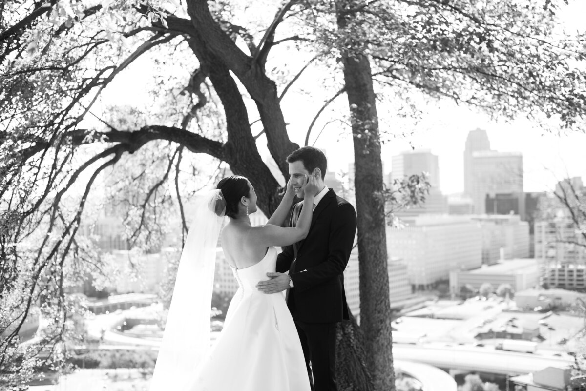 cassie-nichole-photography-dayton-ohio-wedding-photographer-hannah-jeff-wedding-day-sneak-peeks-16