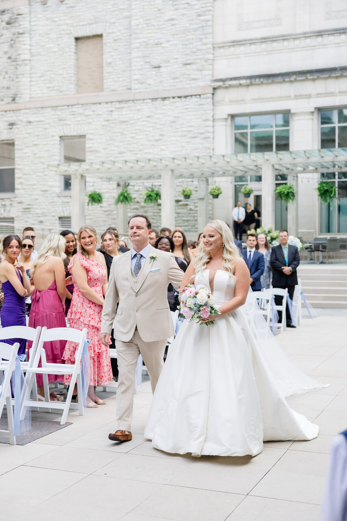 kasia-sickau-photography-cincinnati-ohio-wedding-photographer-caitlyn-mohammed-cincinnati-art-museum-wedding8