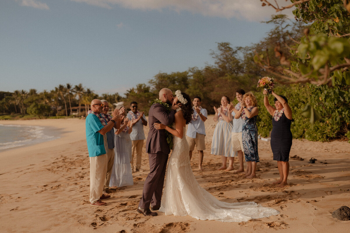 michigan hawaii elopement photographer