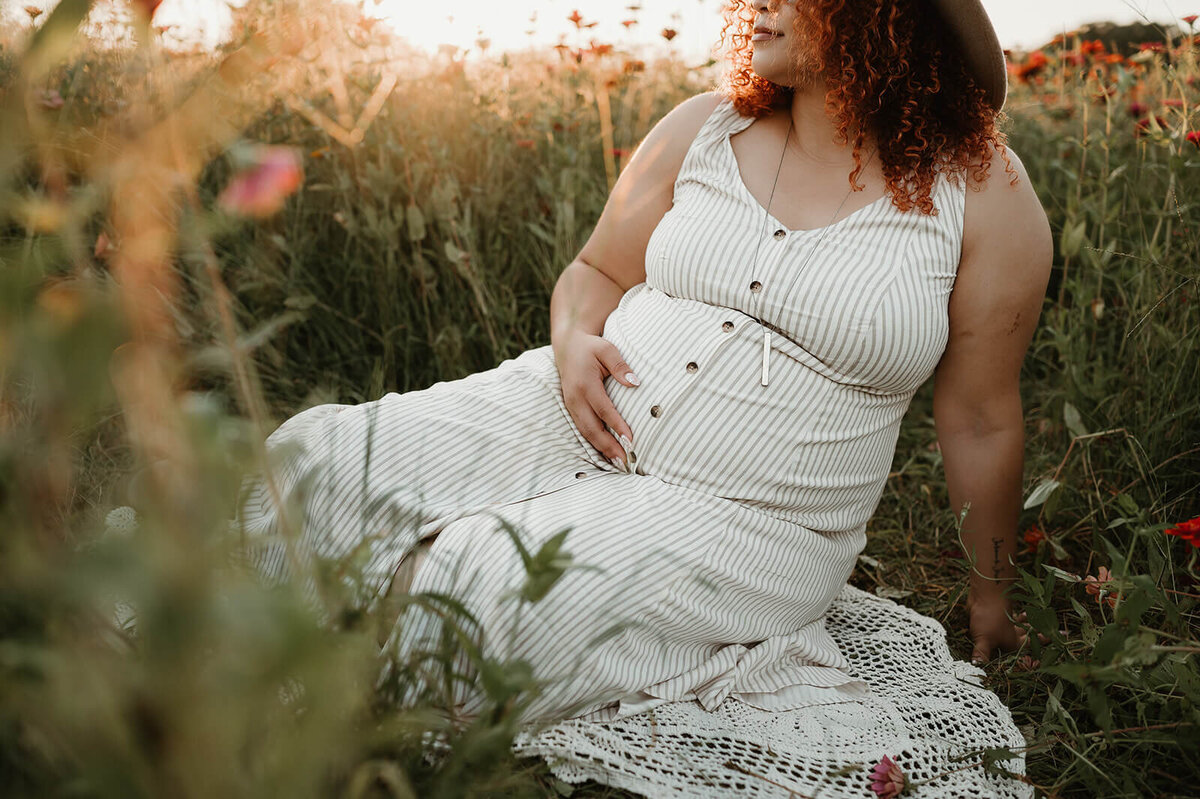 monroe-nc-maternity-photo-sunset-bluehill-garden