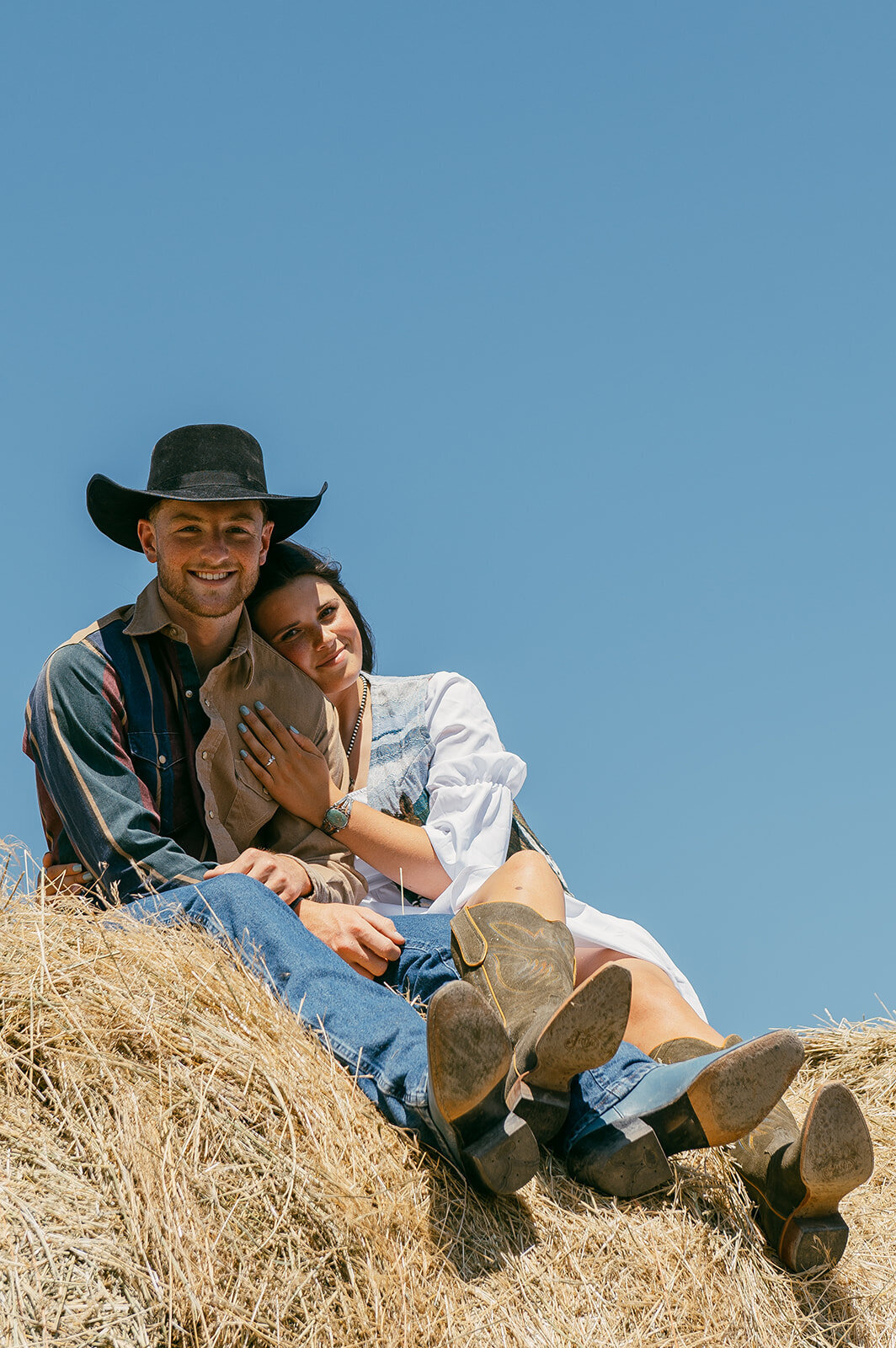 presley-gray-photo-haybale-forest-montana-elopement-7435