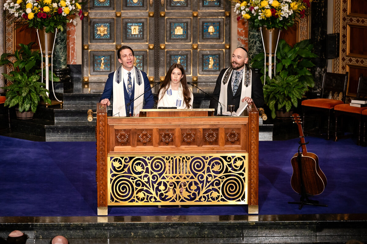 Current_Bat_Mitzvah_Ceremony_edit-Olivia-0065