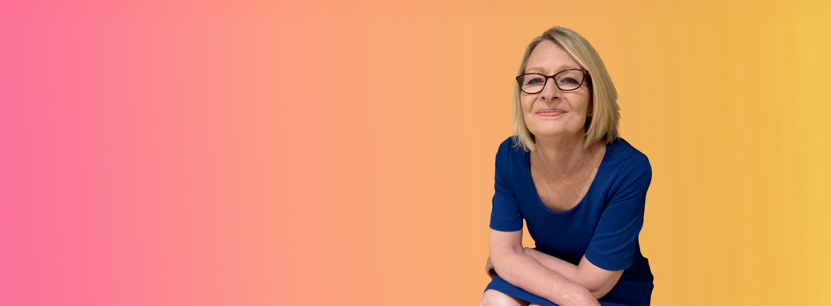 Cognitive Hypnotherapist and Confidence Coach Laurie Harvey. How to boost your confidence and self-esteem for midlife women transformative online course - Your Next Step Forward