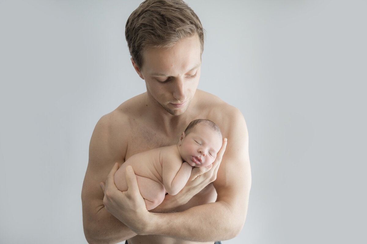 melissa-lamb-newborn-studio-ottawa-grey-loft-studio-2023-16