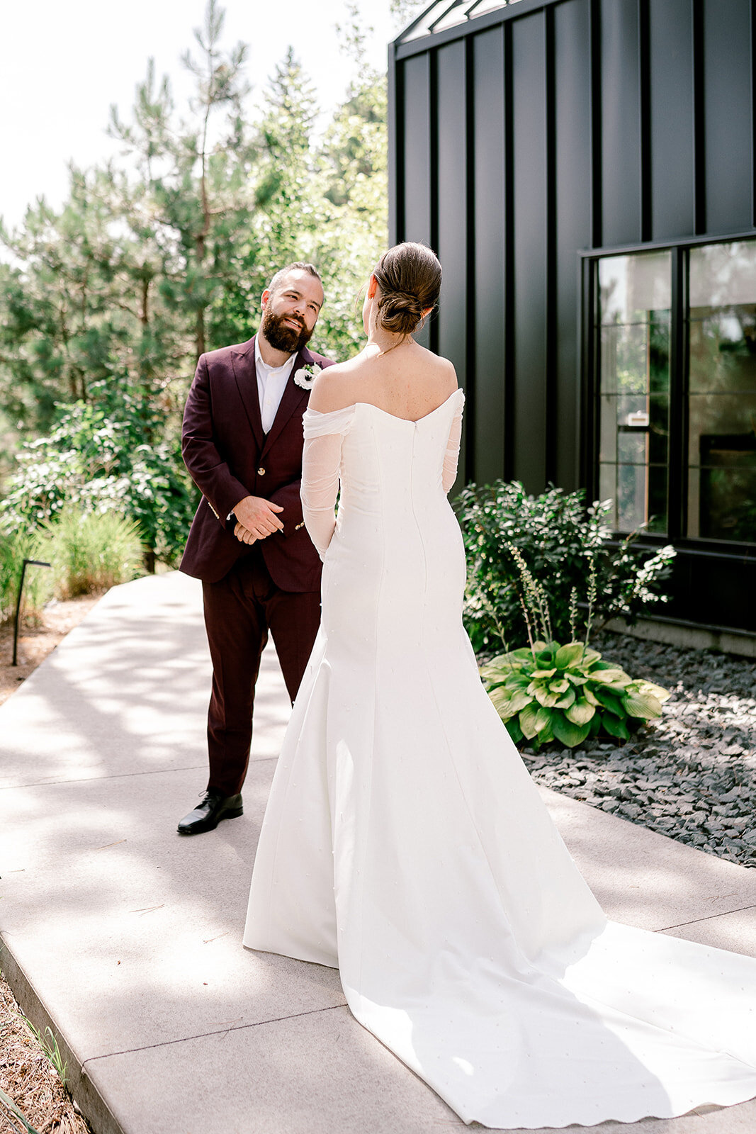 Minneapolis-Wedding-Photographer-Couple-8