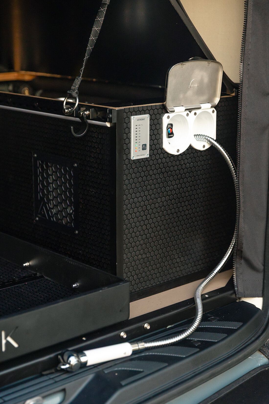 4_PawPrintsPitStops250918_BMV_SlowFastcreative_0835