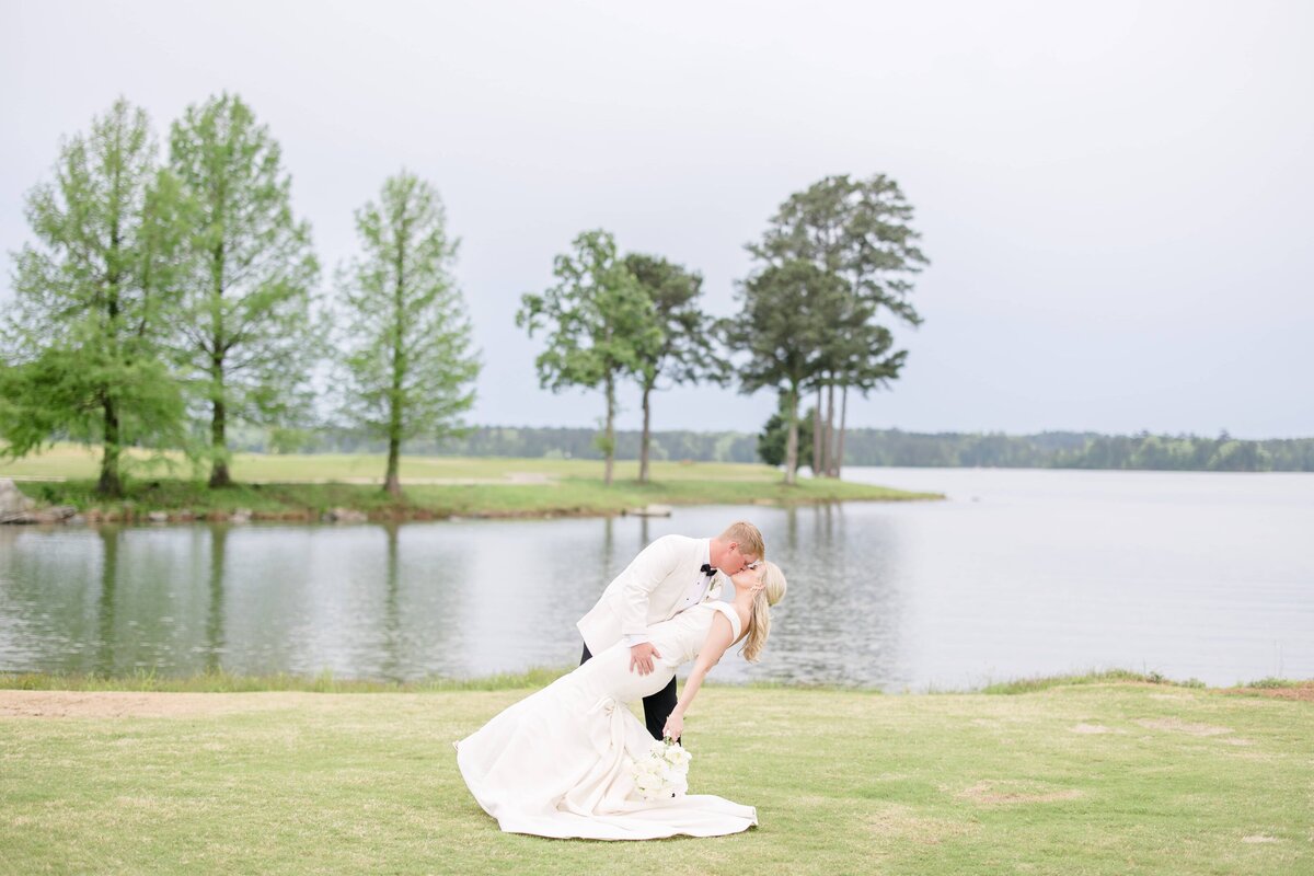 Willow Point Country Club Lake Martin Wedding - Katie & Alec Photography, Birmingham, Alabama Wedding photographers 9