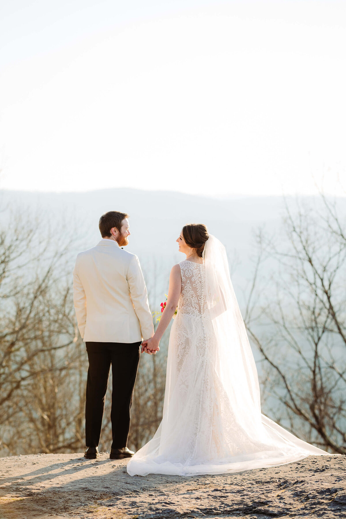 Jump-Off-Rock-NC-Mountain-Elopement-41