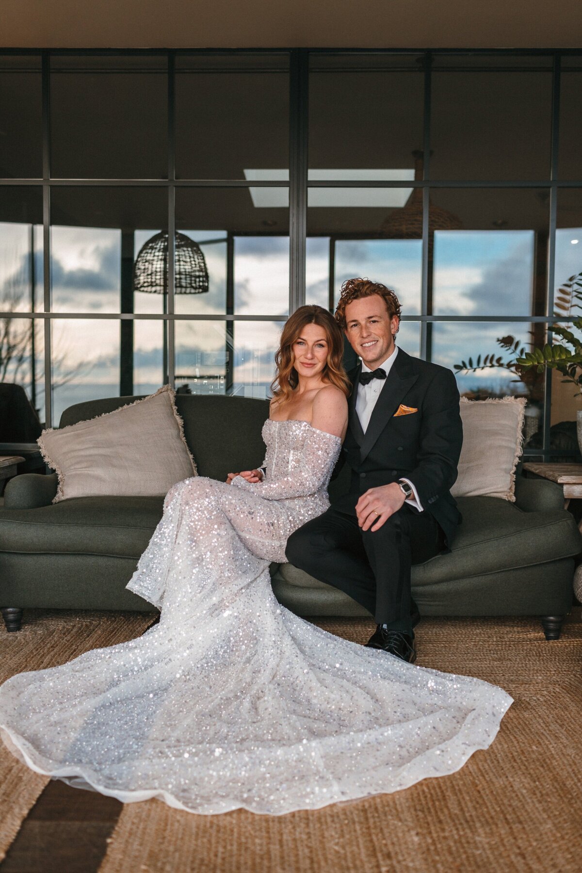 classy winter wedding portrait ideas 