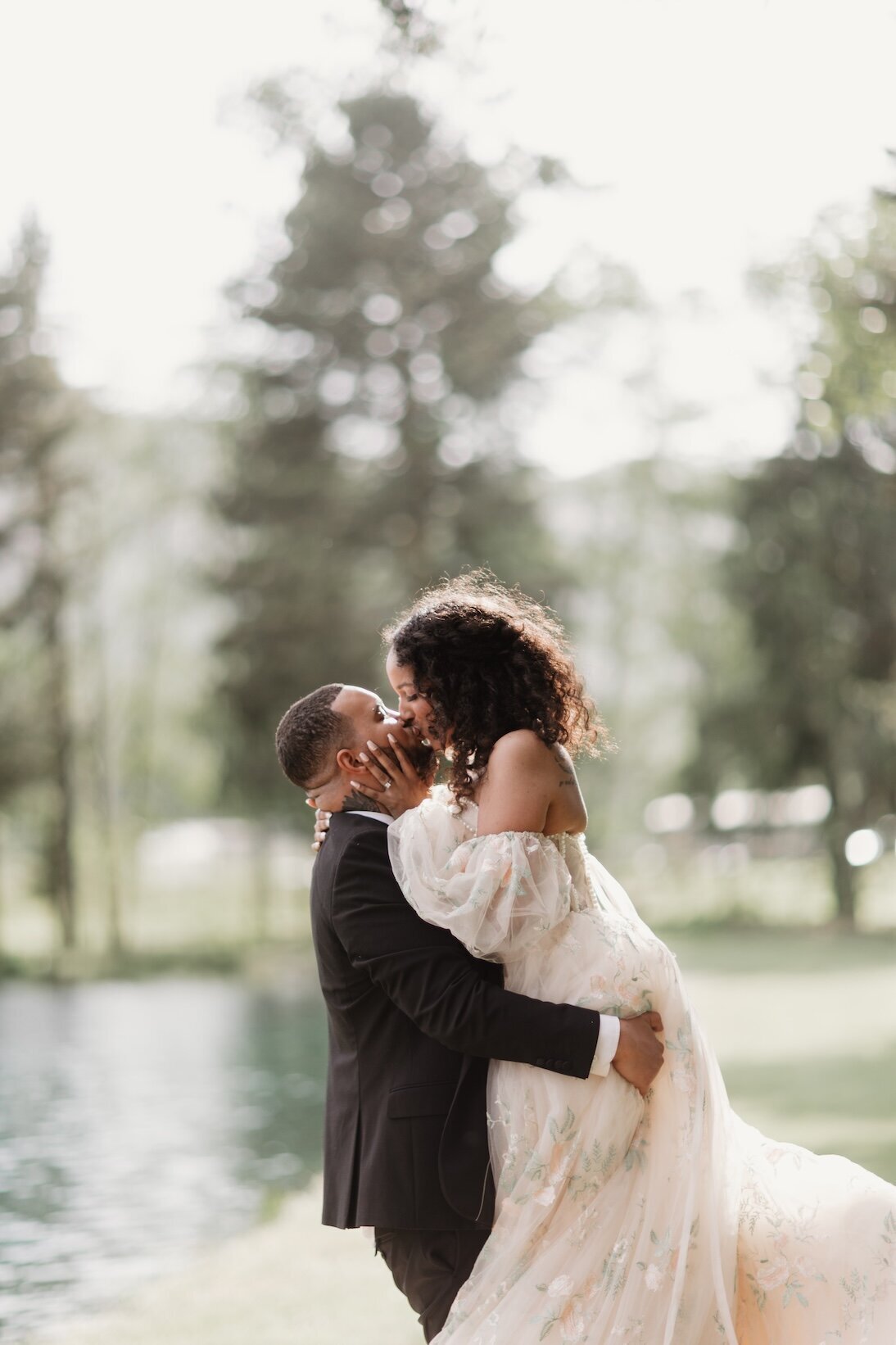 Rebers Riverside Vancouver, WA Wedding Photographers | Stress-Free Wedding Photography