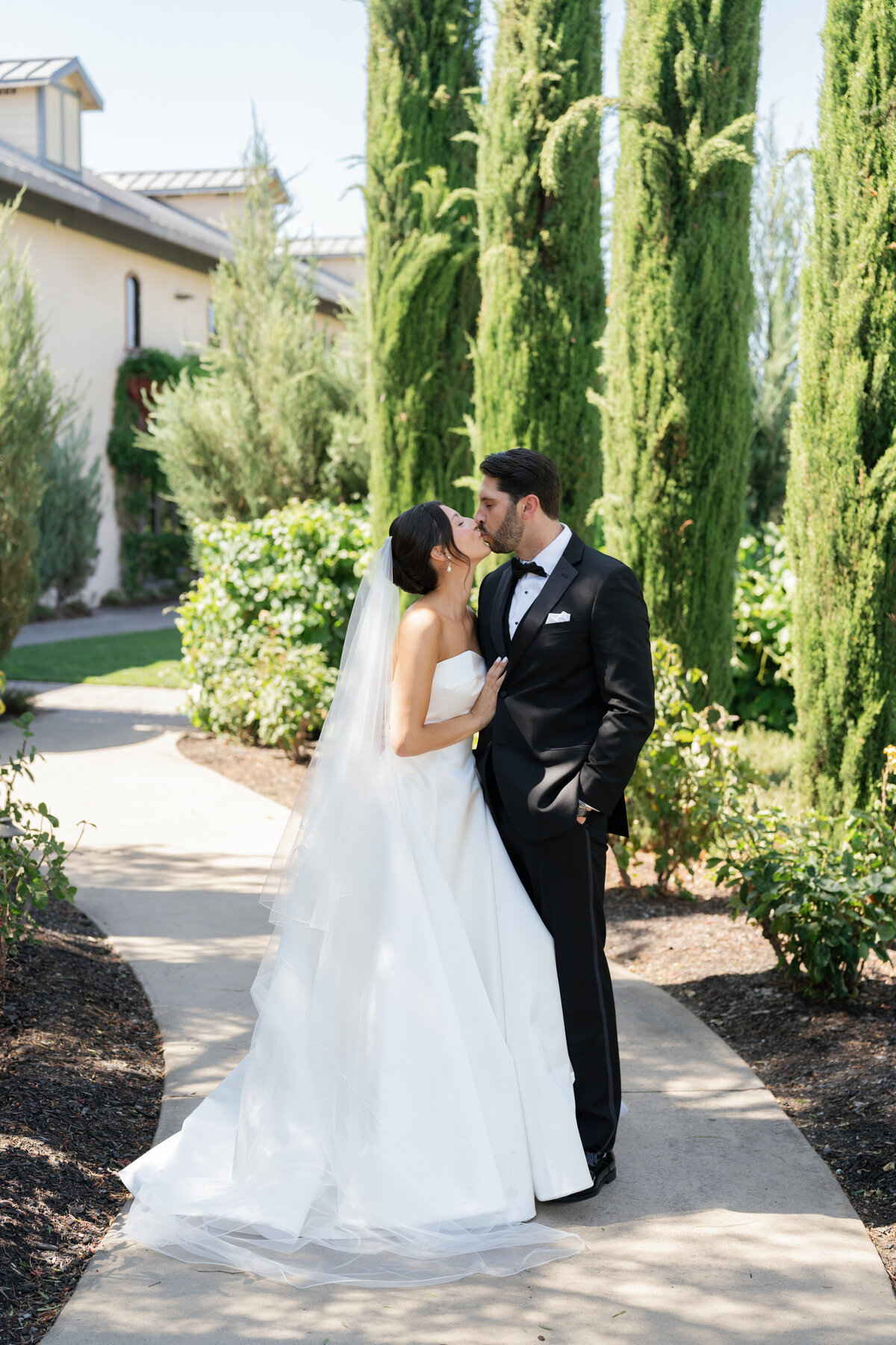 Lizzie Baker Photography _ Tori & Kevin Wedding _ 6.28.2025 _ California Wedding Photographer _ Sonoma Wedding Photographer _ California Winery Wedding Photographer-405