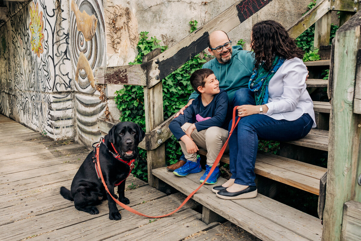 family-sitting-with-dog-manayunk