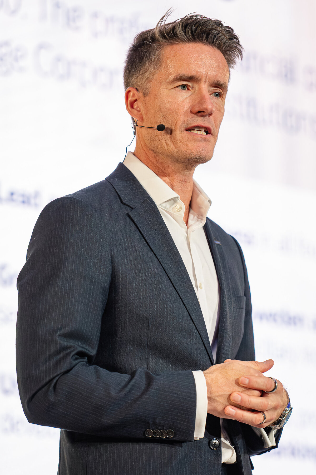 banking-conference-speaker-onstage-press-release-london-marc-james-photography-17