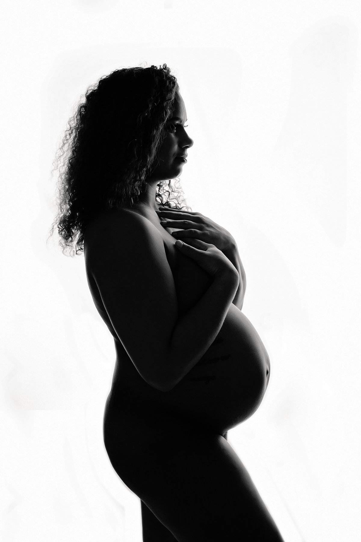 maternity photographer cleveland ohio