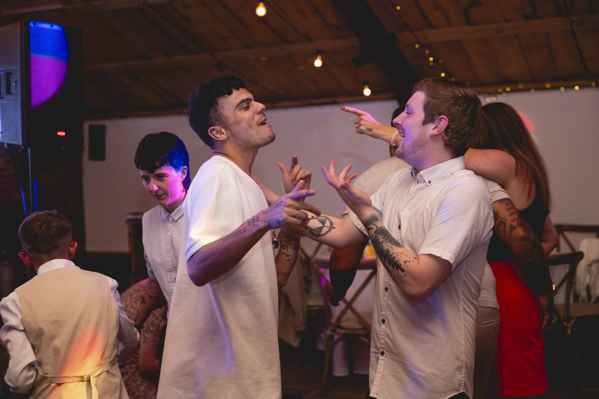 Hanna's brother dancing