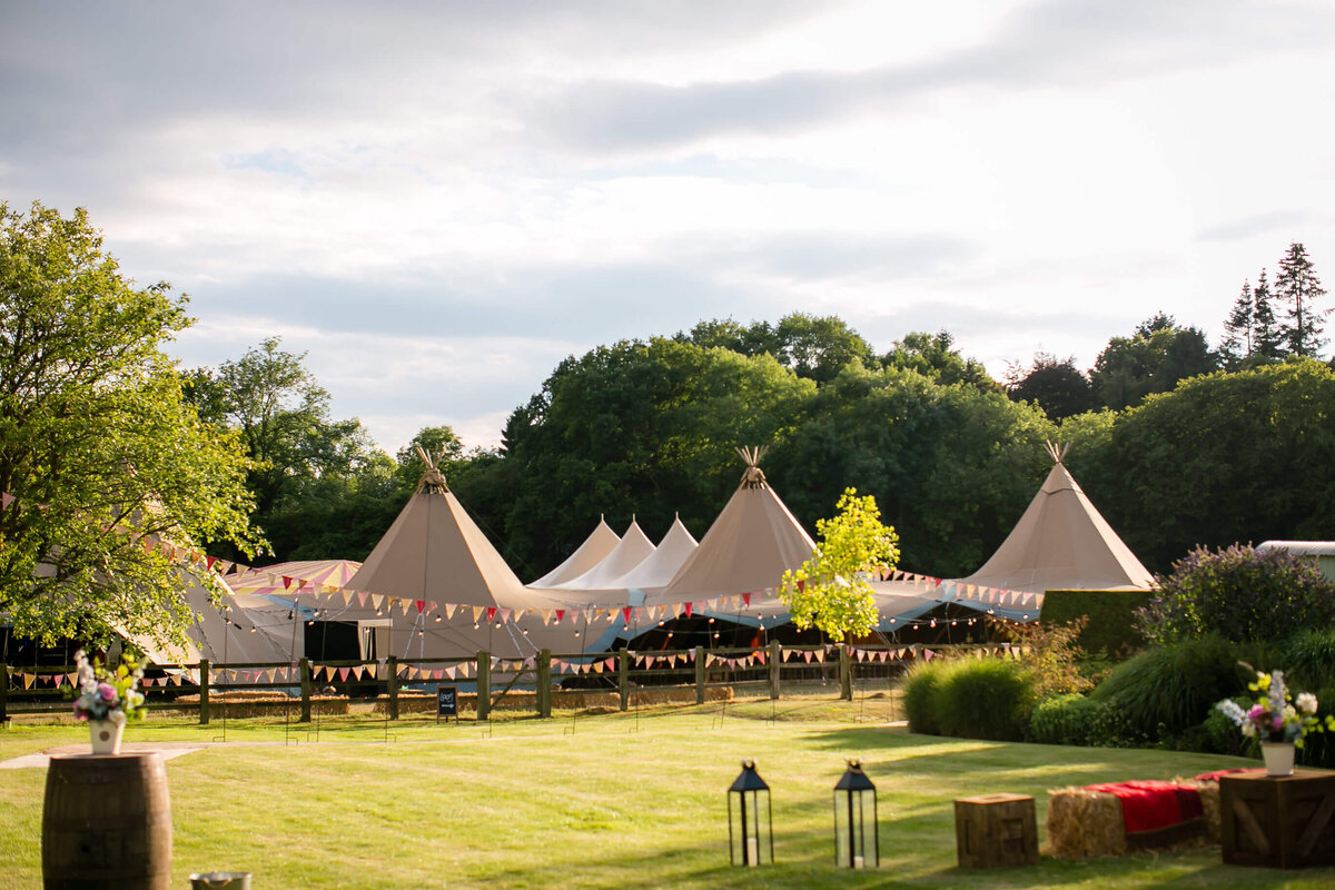 6 festival-themed-marquee