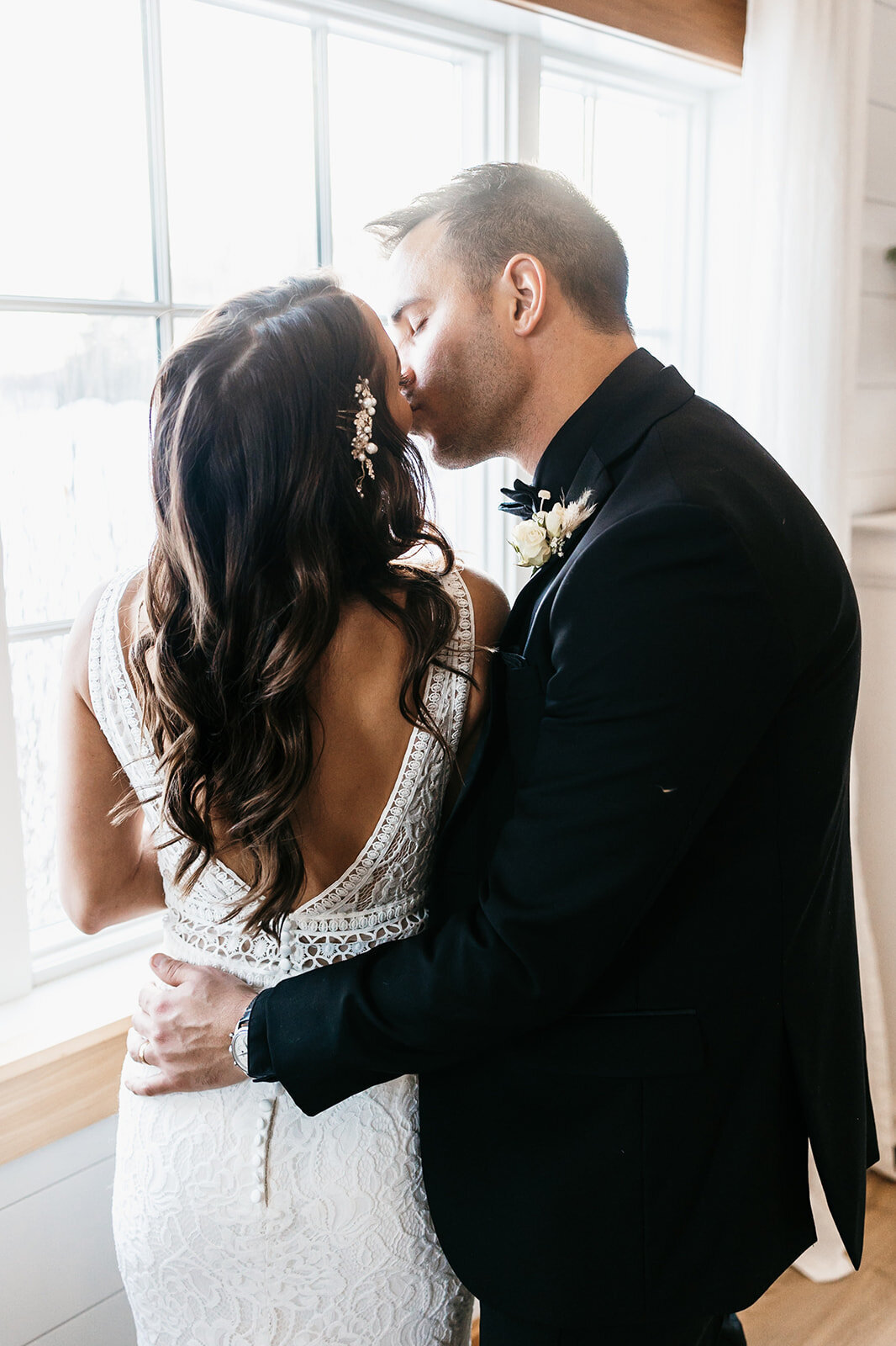 mankato weddings, barn weddings, southern mn wedding, southern mn venue, barn venue, red barn, bridesmaids dresses, wedding dress, black and white wedding, bridesmaids inspo, 2024 brides, groomsmen, wedding tux, wedding dress