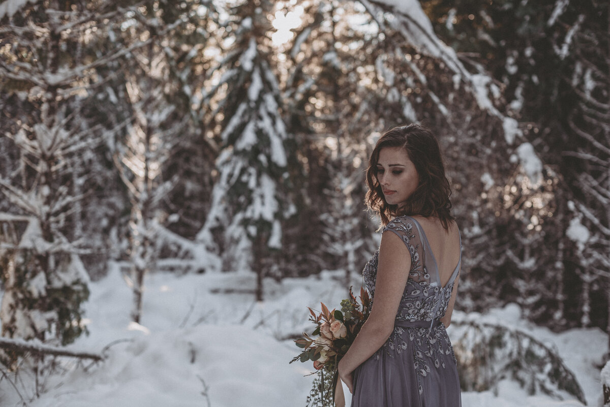 PNW_Elopement_Photographer_Winter Elopement_Tiffanyrudephotography-2050